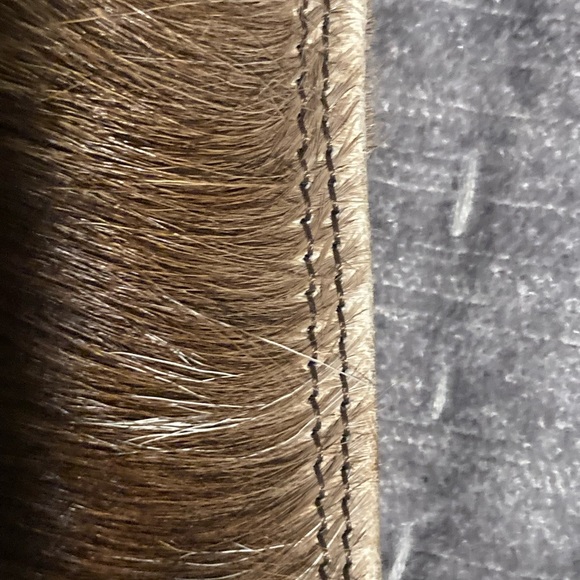 Juan Antonio Large Axis Hide Tote - Picture 11 of 16